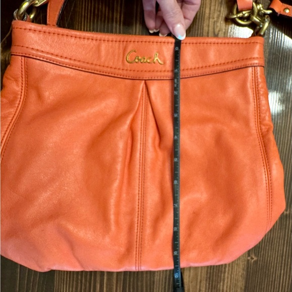 Coach‎ Coral Leather Shoulder Bag - Picture 5 of 6